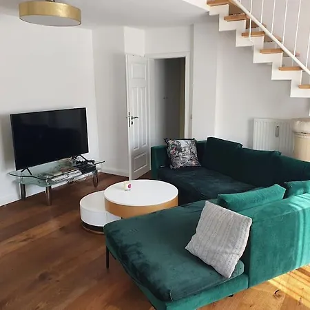 Penthouse Mit Grosser Terrasse U-bahn Nahe *