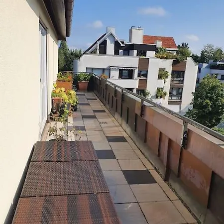 Penthouse Mit Grosser Terrasse U-bahn Nahe 아파트 뮌헨